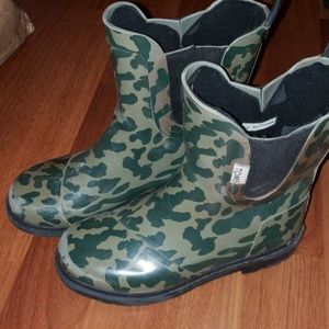 BOYS TOMS RAINBOOTS